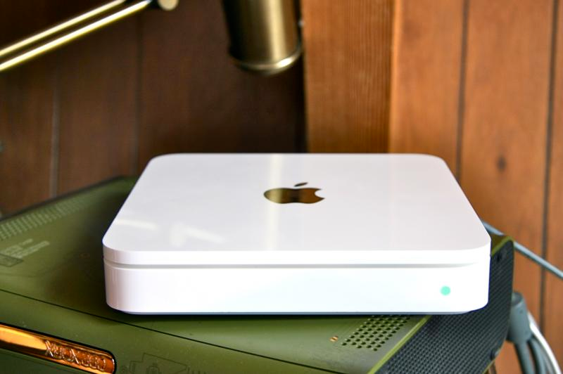 Illustration for article titled Apple Time Capsule Review